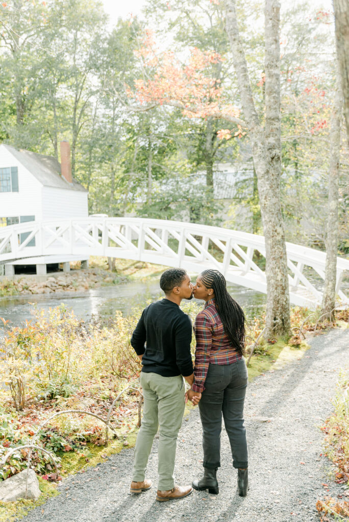 mdi-maine-wedding-engagement-couples-photographers-somesville-bridge