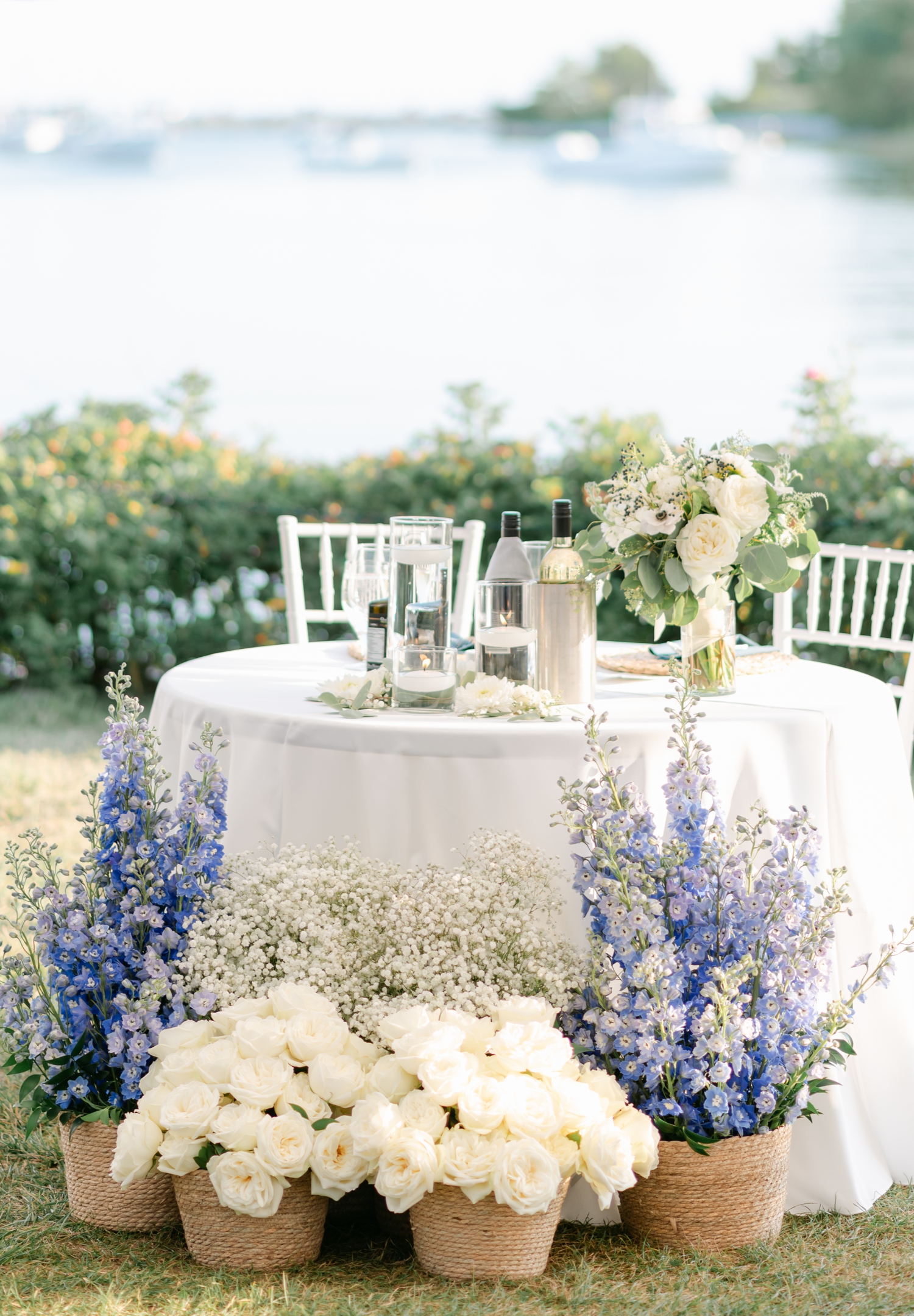 A tented coastal wedding at The Nonantum Resort in Kennebunkport, Maine by Maine Wedding Photographer Emily Brianne Photography