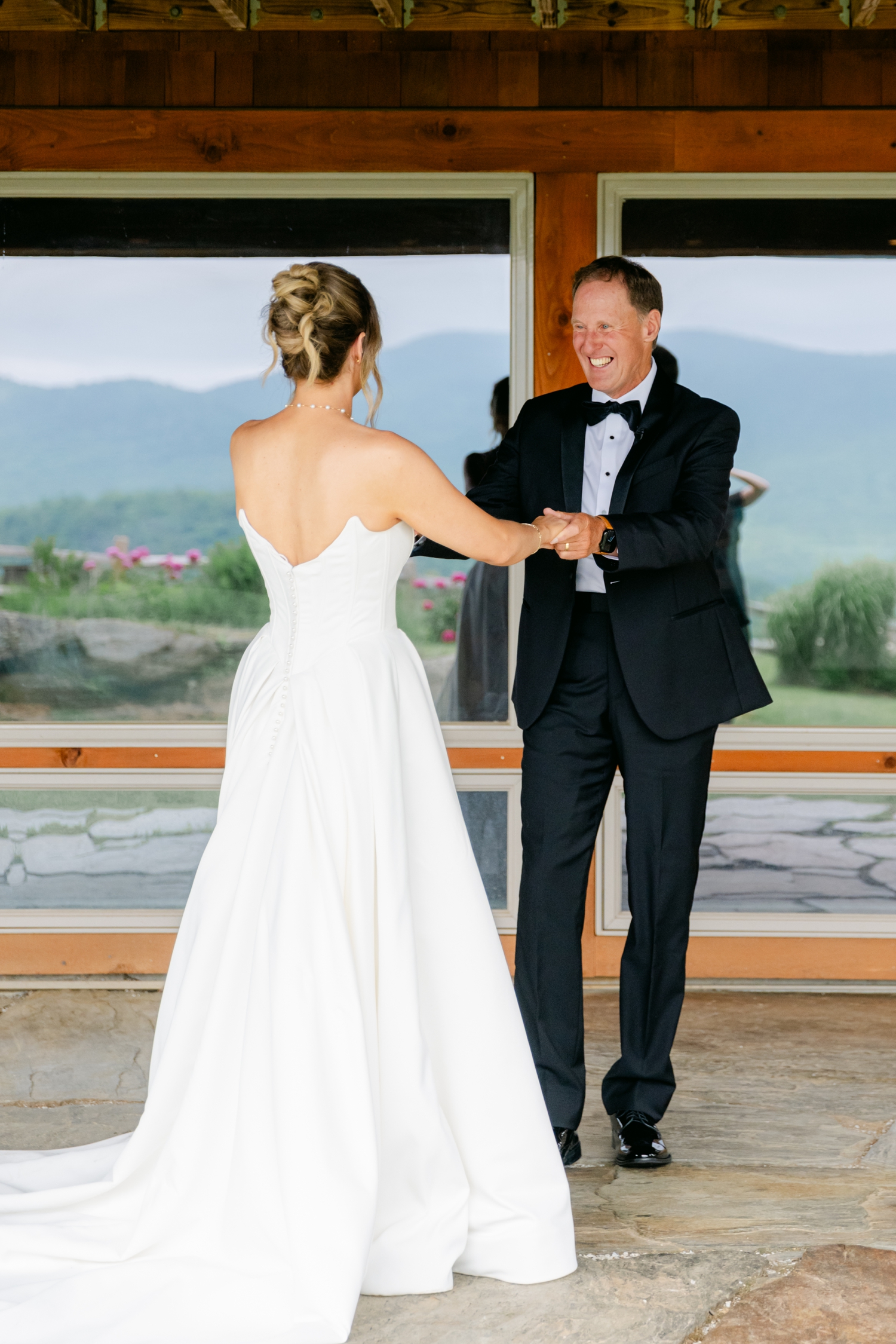 Vermont Mountain Top Resort wedding by Maine Wedding Photographer Emily Brianne Photography