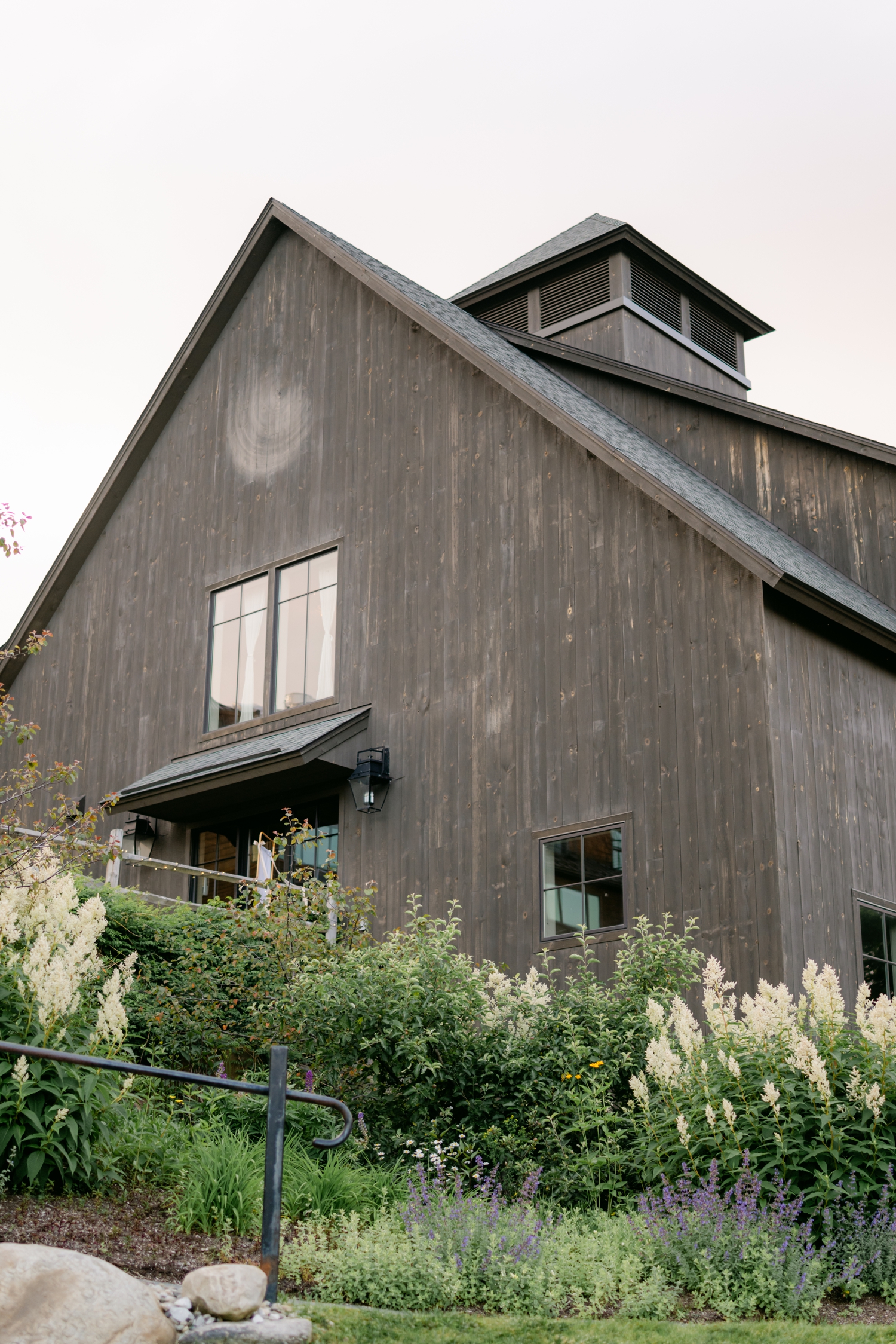 Vermont Mountain Top Resort wedding by Maine Wedding Photographer Emily Brianne Photography